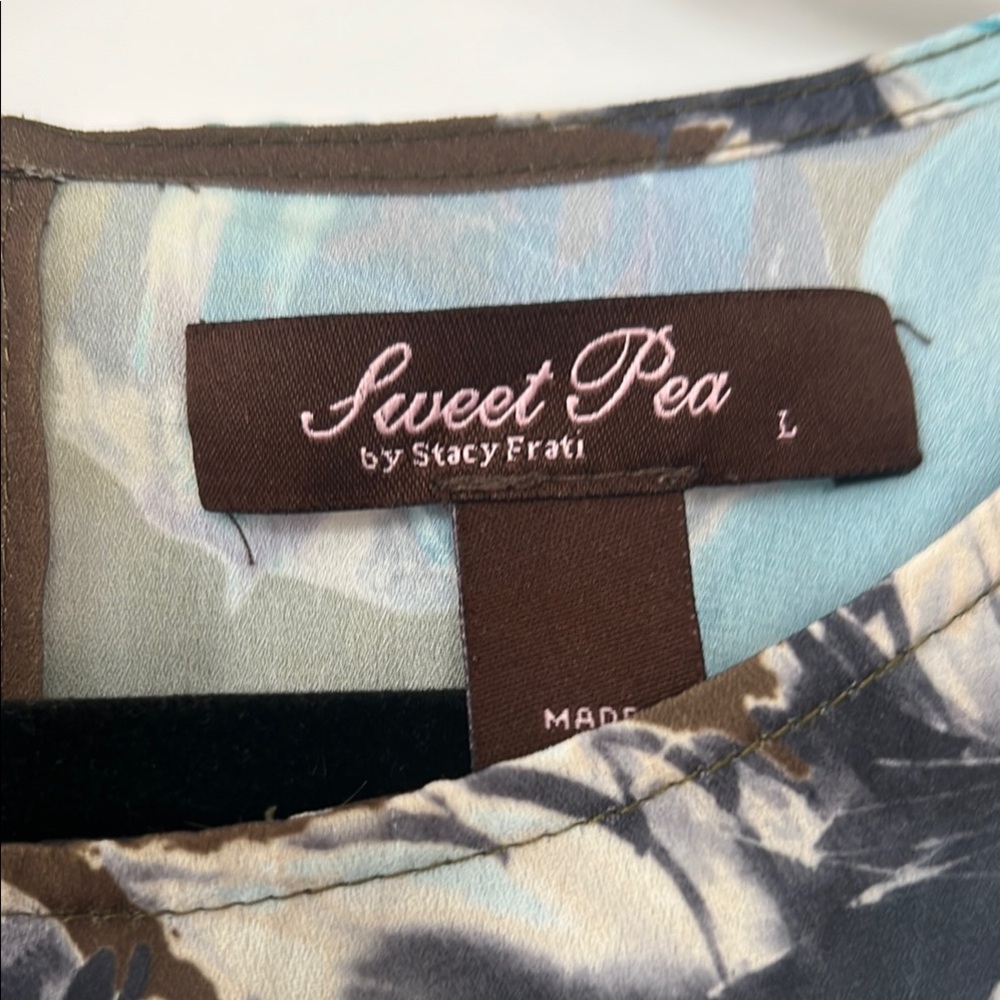 Sweet Pea by Stacy Frati Women's Floral Top - Blue and Army Green/ Brown - Picture 3 of 7